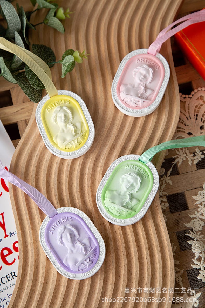 Mypinknyc Floral Fragrance Pendant