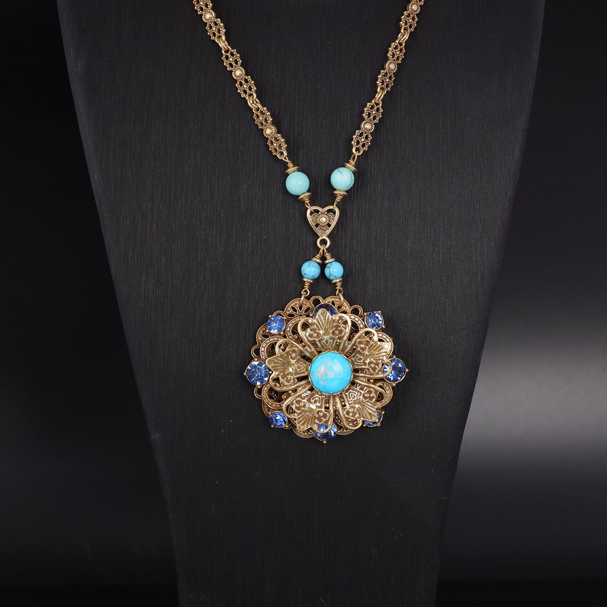 Mypinknyc Turquoise Flower Necklace