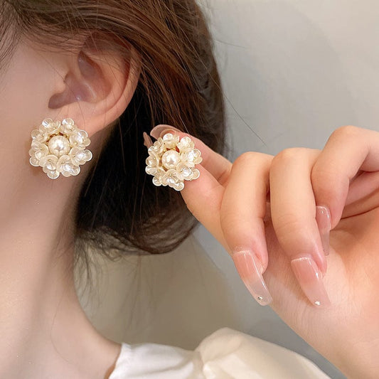 Mypinknyc Flower Cluster Pearl Earring